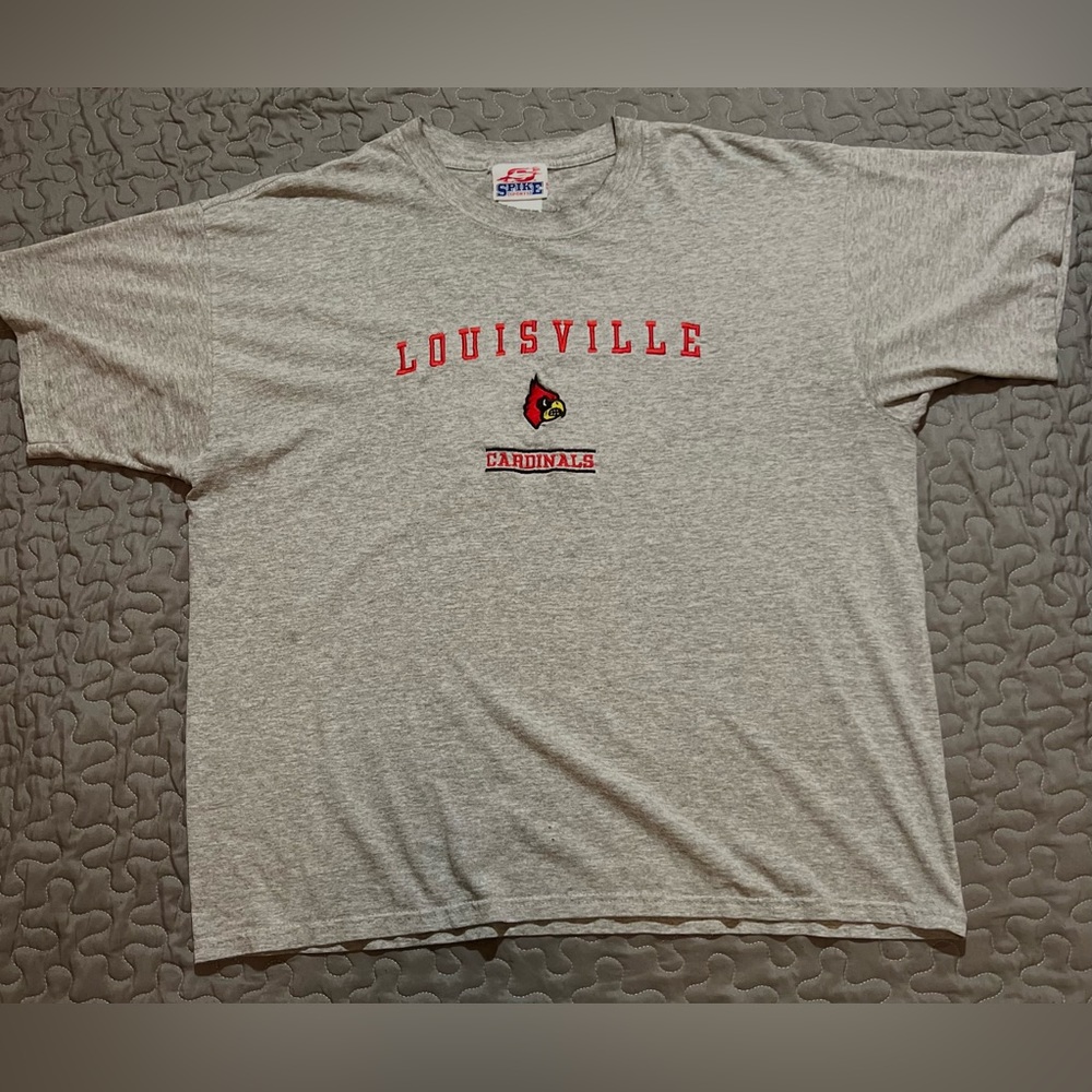 University of Louisville- Cardinals- Spike sports- sz XL